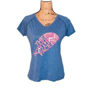 Womens The North Face t-shirt size M